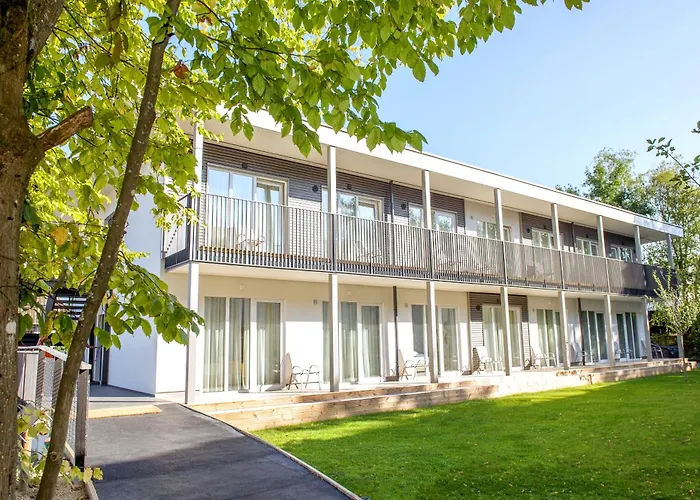 Hotel Sampurna Seminarhaus *